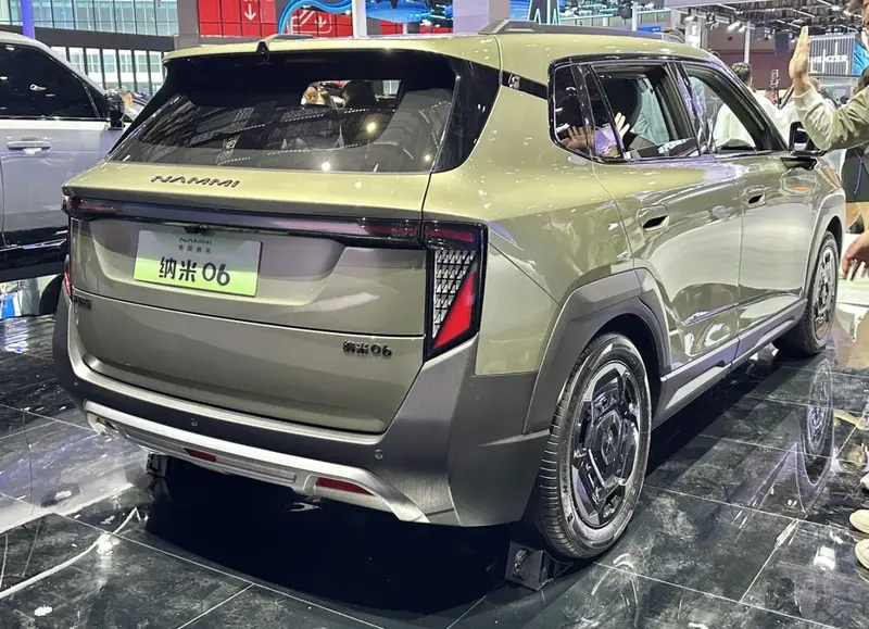 DongFeng Nammi 06 - 2
