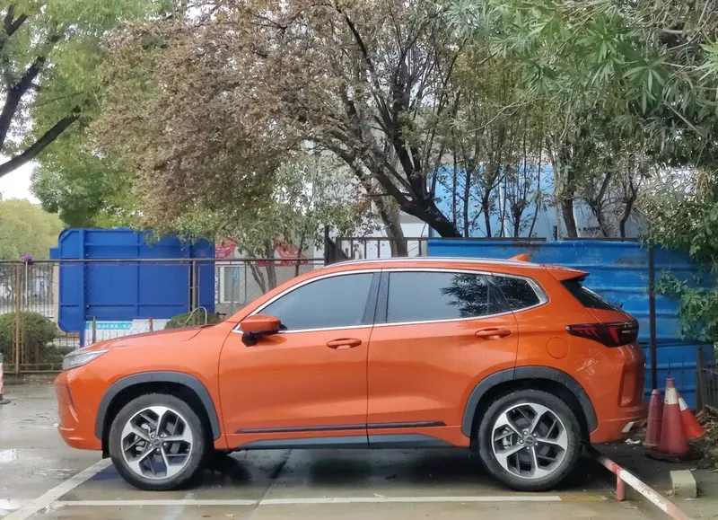 Exeed LX - 2
