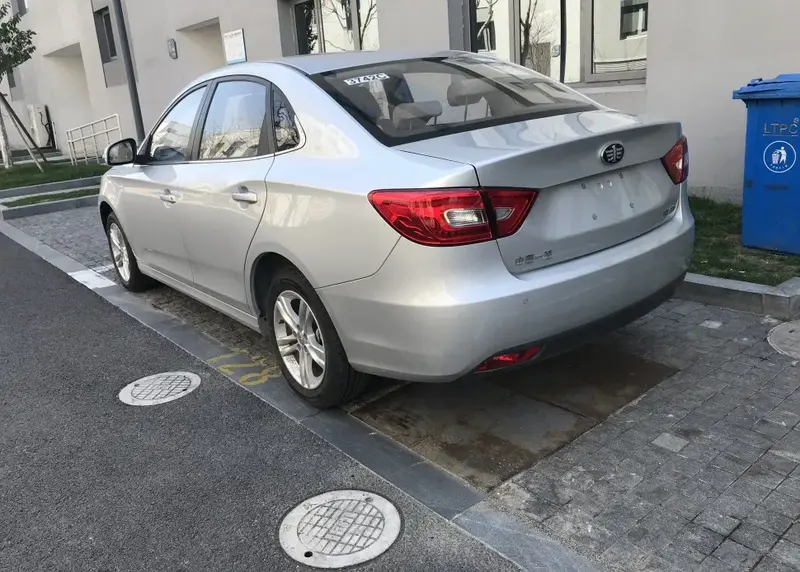 FAW Besturn B30 Besturn B30 1.6 (109 bg) Automatic - görsel 2