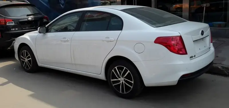 FAW Besturn B50 - 3
