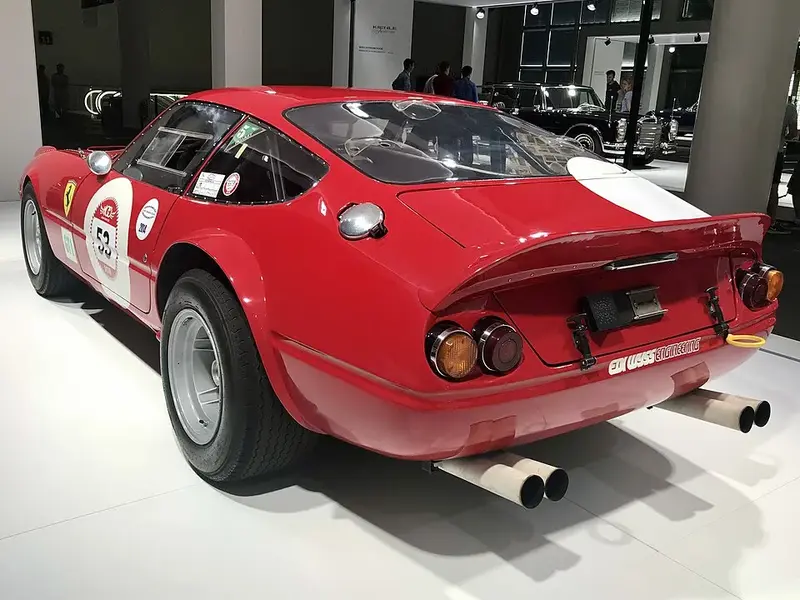 Ferrari 365 - 2