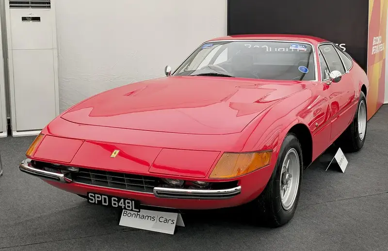 Ferrari 365 - 3