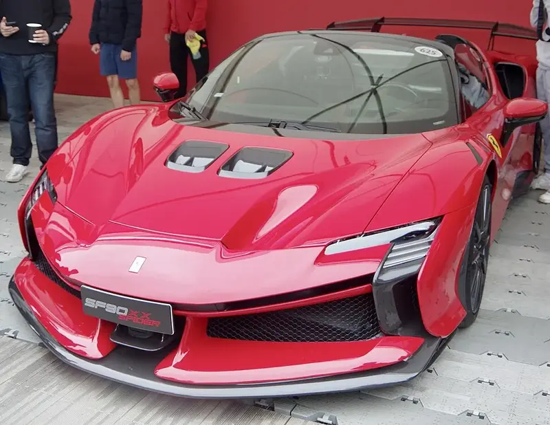 Ferrari SF90 - 3