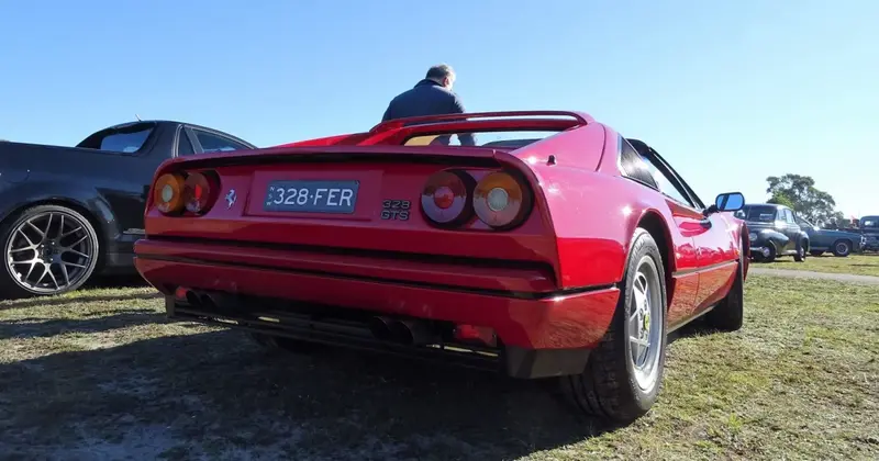 Ferrari 328 - 4