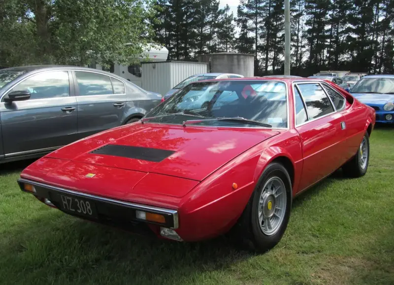 Ferrari Dino - 4