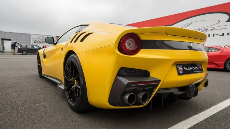 Ferrari F12 - 2