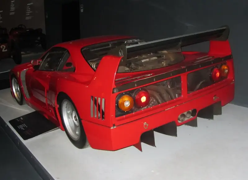 Ferrari F40 - 3