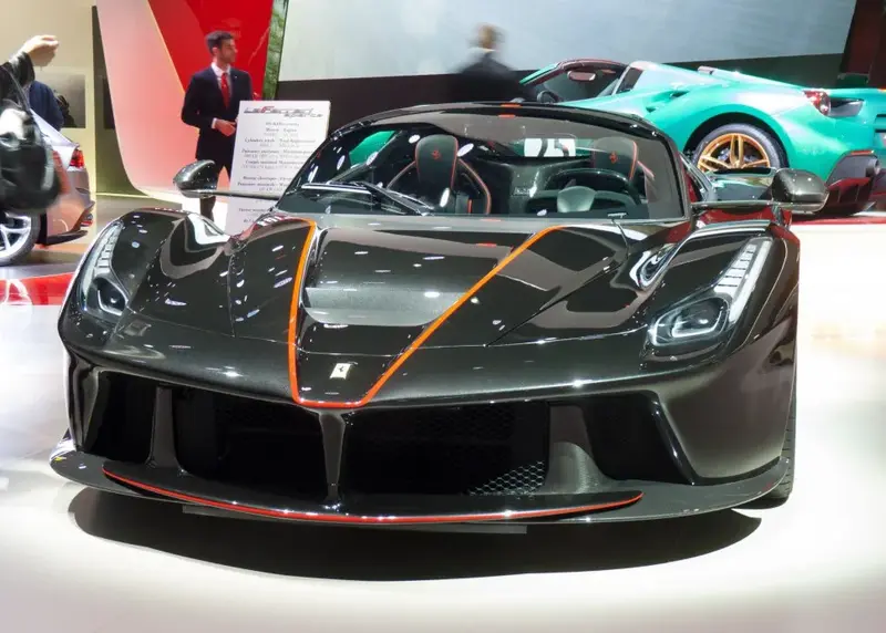 Ferrari LaFerrari - 4