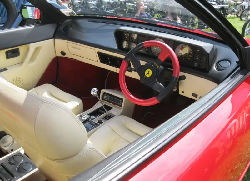 Ferrari Mondial - 4