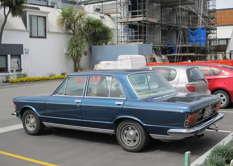 Fiat 130 - 2