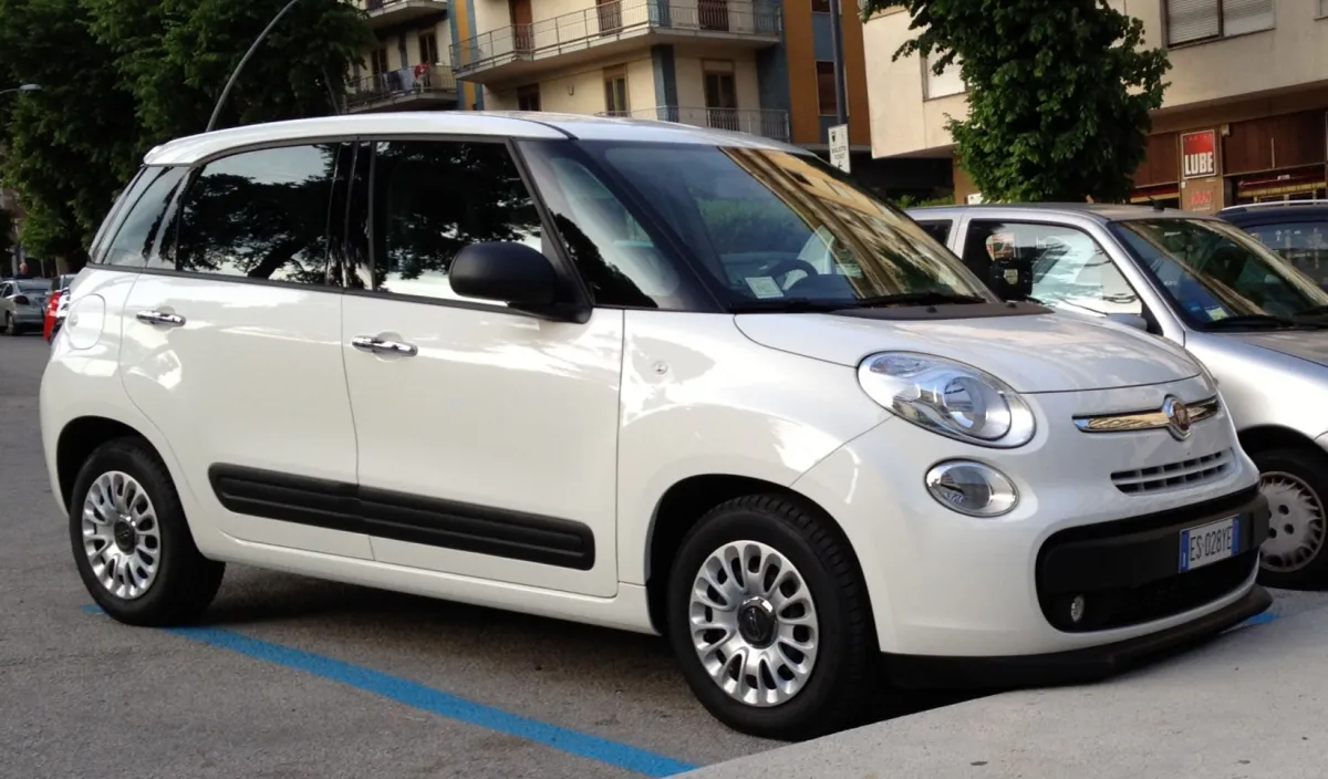 Fiat 500L 500L Trekking/ 1.4 T-Jet (120 bg) - görsel 4