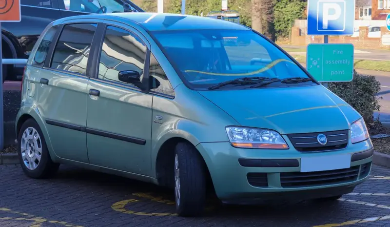 Fiat Idea - 2