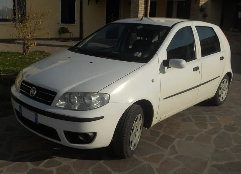 Fiat Punto - 2
