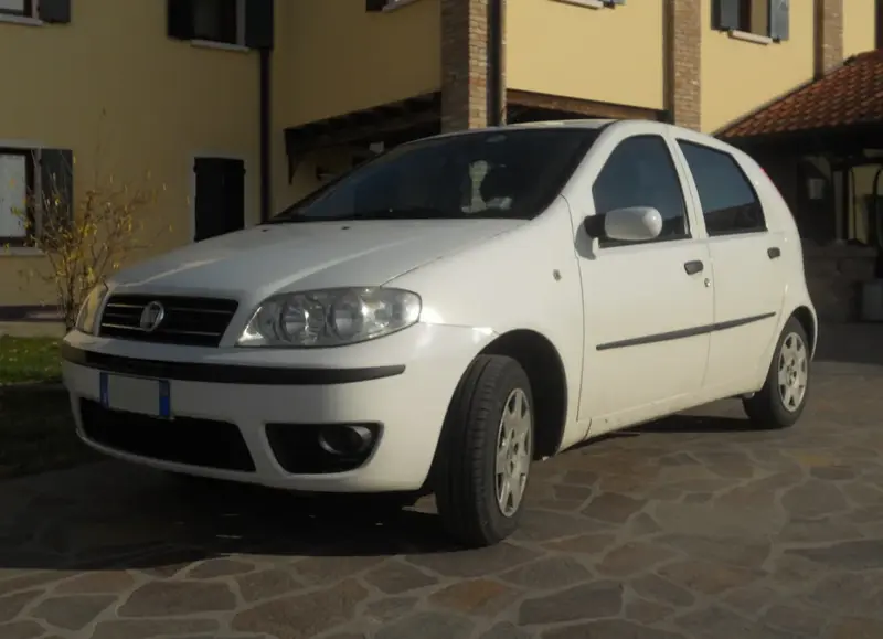 Fiat Punto - 3