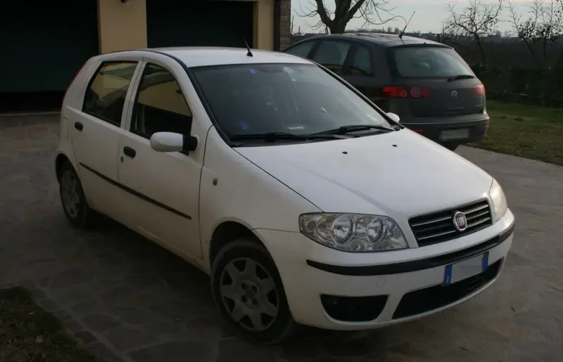 Fiat Punto - 4