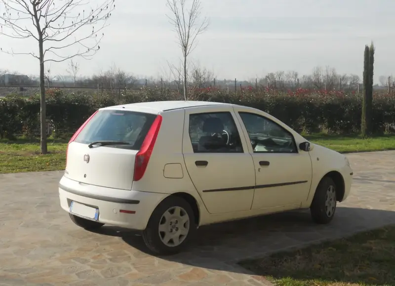Fiat Punto - 6