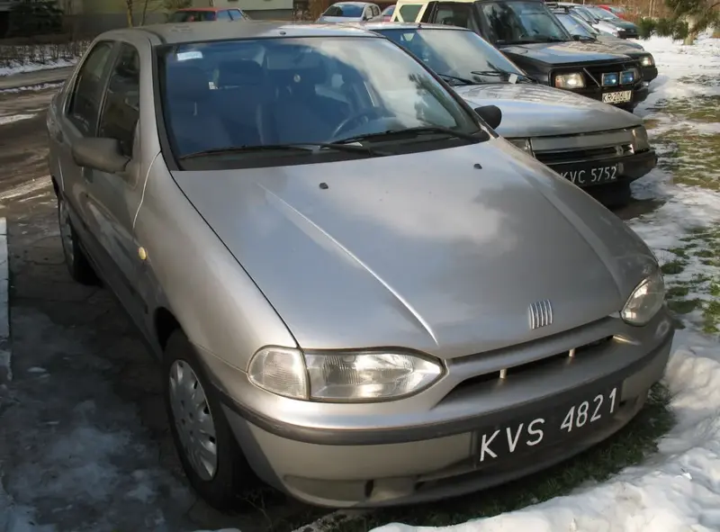 Fiat Siena - 6