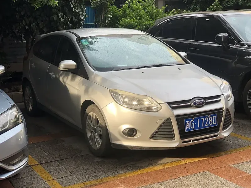 Ford Focus Focus III Sedan
