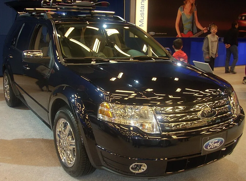 Ford Taurus X Taurus X 3.5i V6 (260 bg) AWD - görsel 4