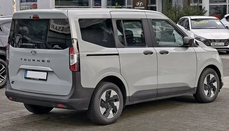 Ford Tourneo Courier - 2