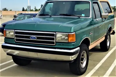 Ford Bronco Bronco IV
