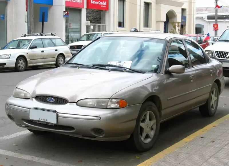 Ford Contour - 2