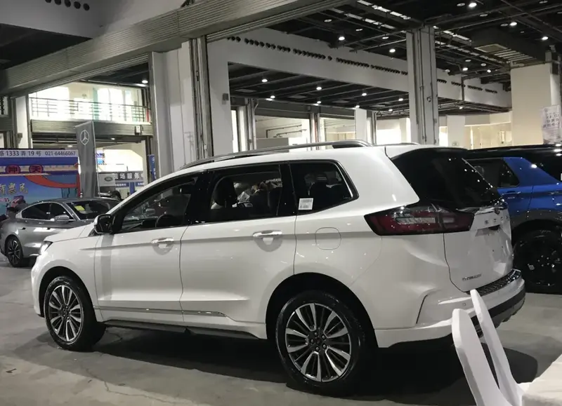 Ford Edge - 4