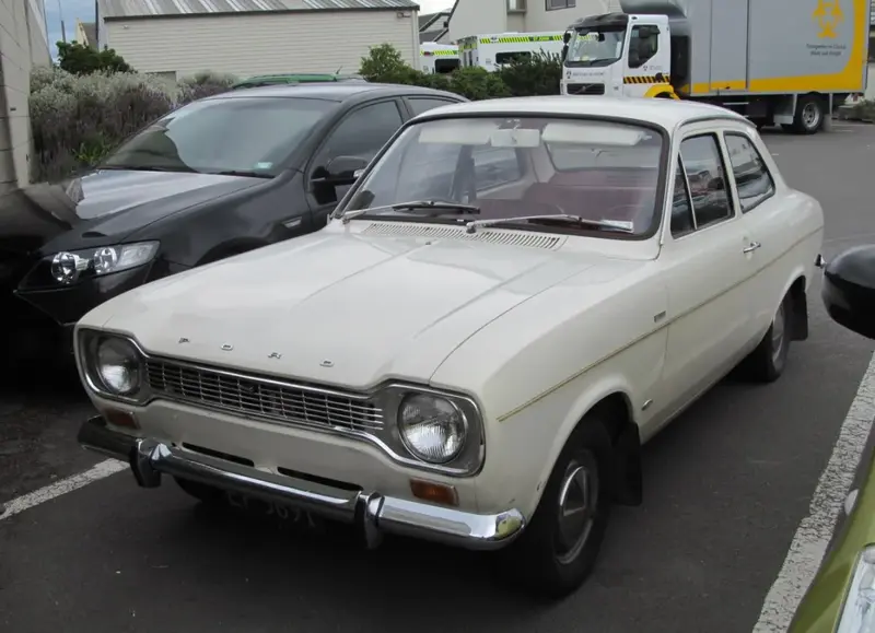 Ford Escort - 4