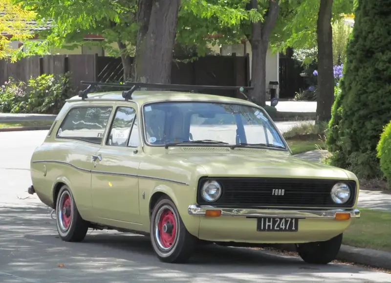 Ford Escort - 2