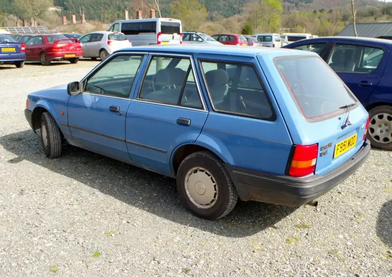 Ford Escort - 4