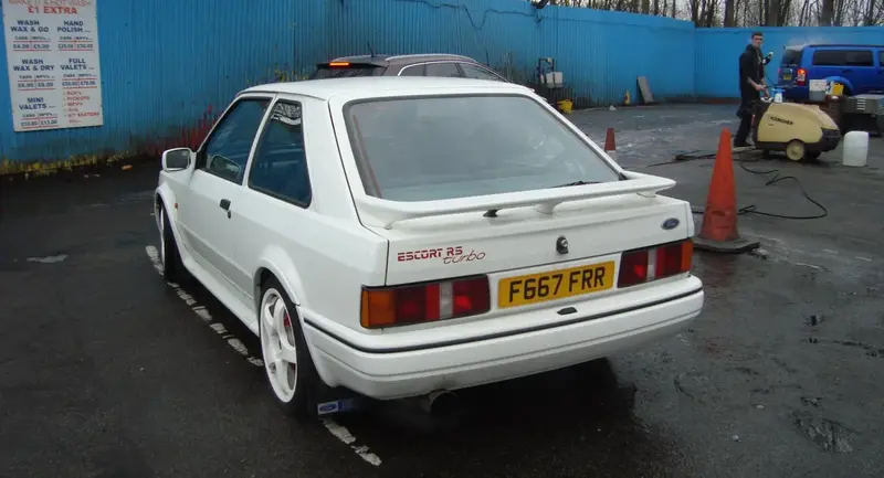 Ford Escort - 2