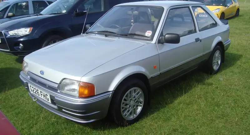 Ford Escort - 3