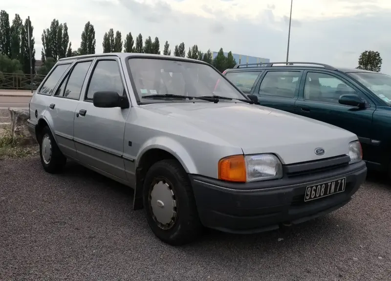 Ford Escort - 3