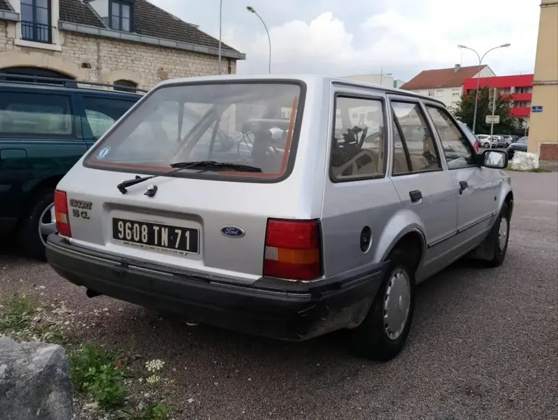 Ford Escort - 4
