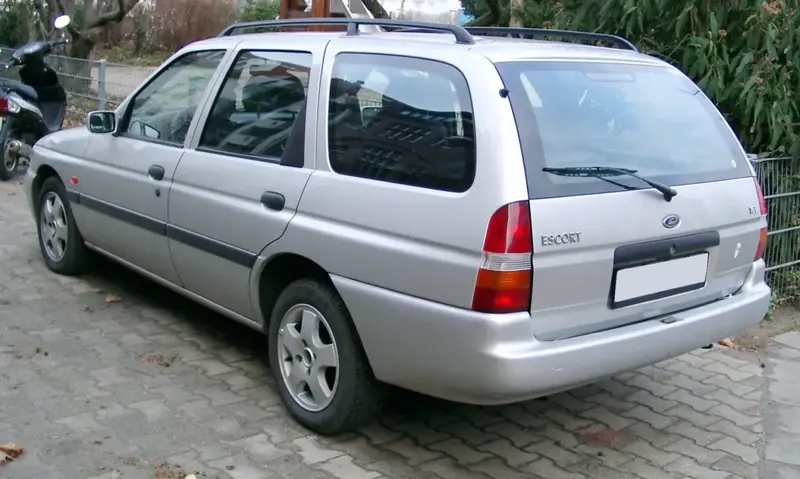 Ford Escort - 4