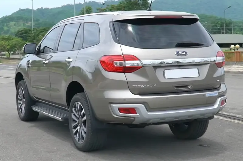 Ford Everest - 2