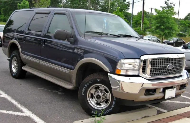 Ford Excursion - 1