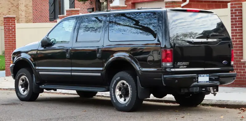 Ford Excursion - 5