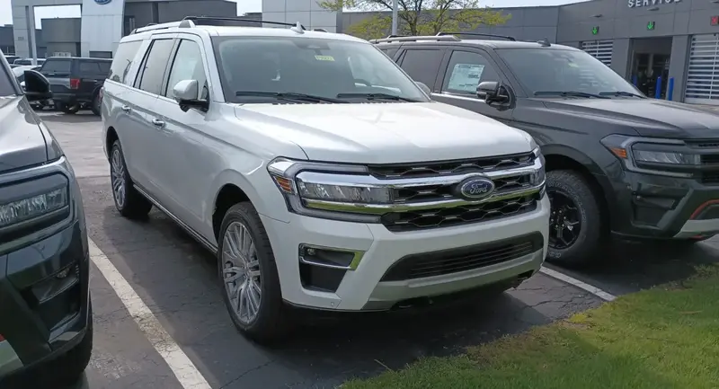 Ford Expedition - 3