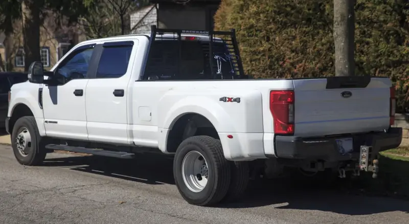 Ford F-350 Super Duty - 2