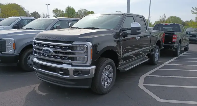 Ford F-350 Super Duty F-350 Super Duty V Crew Cab Short box