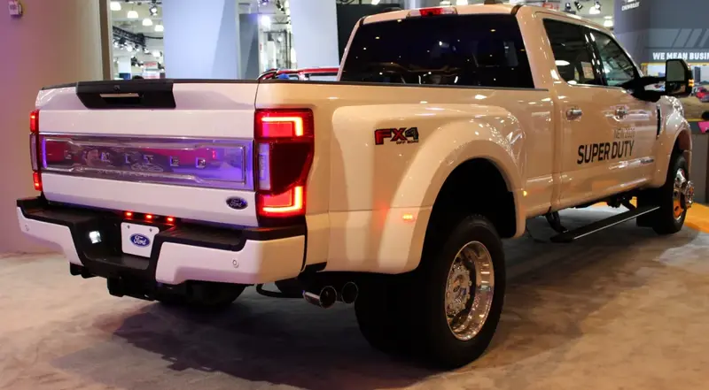 Ford F-450 Super Duty - 2