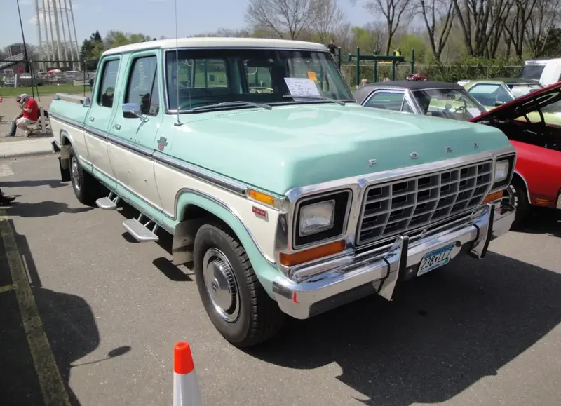 Ford F-Series F-250 F-Series F-250 VI Regular Cab