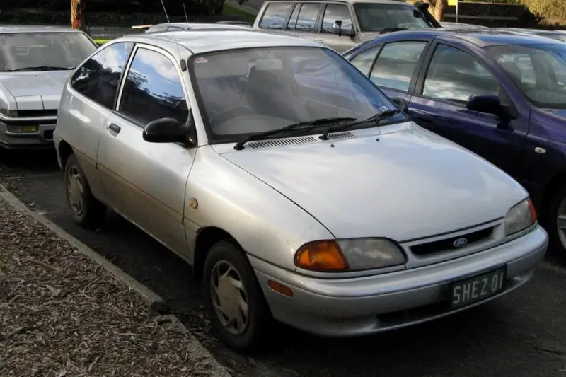 Ford Festiva - 3