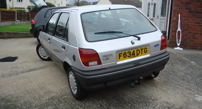 Ford Fiesta - 2