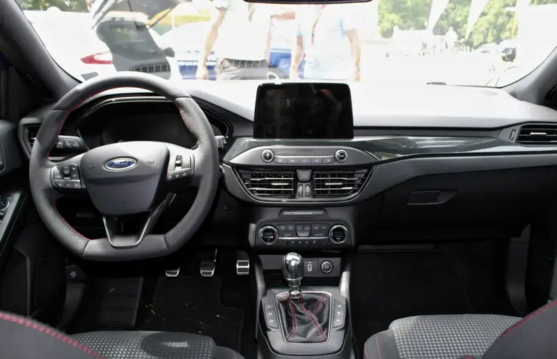 Ford Focus - 5