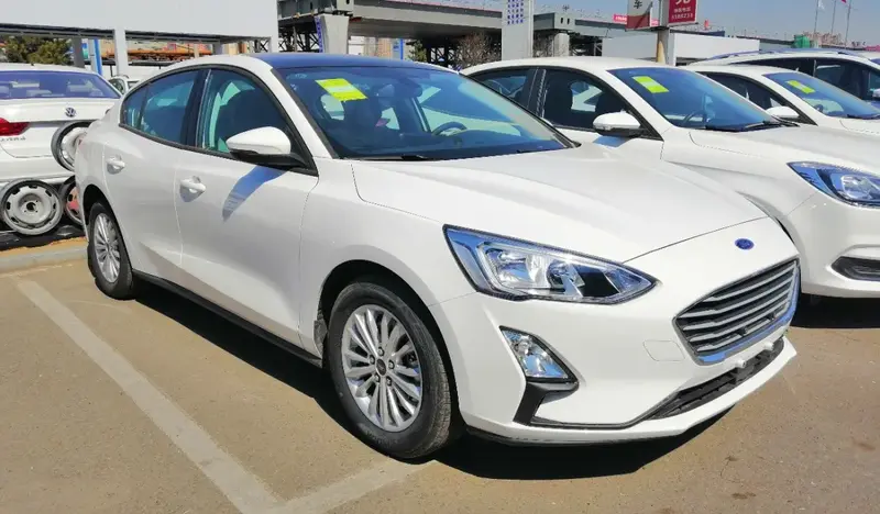 Ford Focus Focus IV Sedan