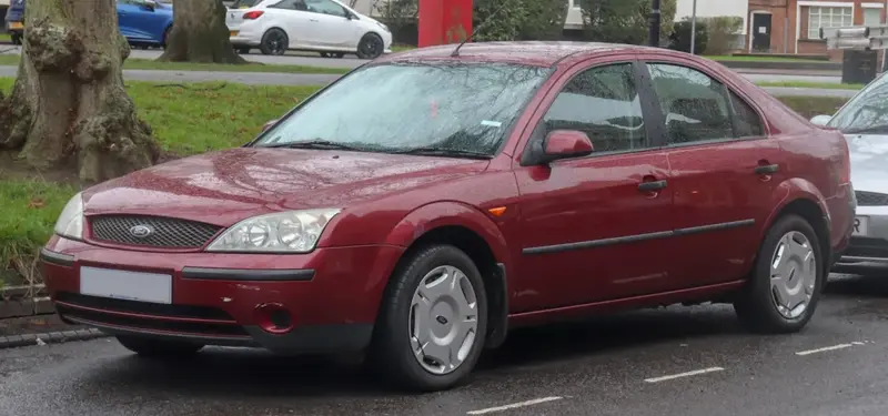 Ford Mondeo Mondeo II Hatchback
