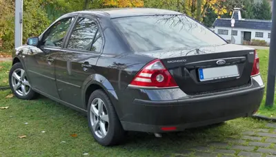 Ford Mondeo Mondeo II Sedan