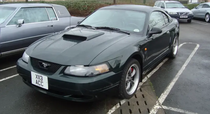 Ford Mustang - 2